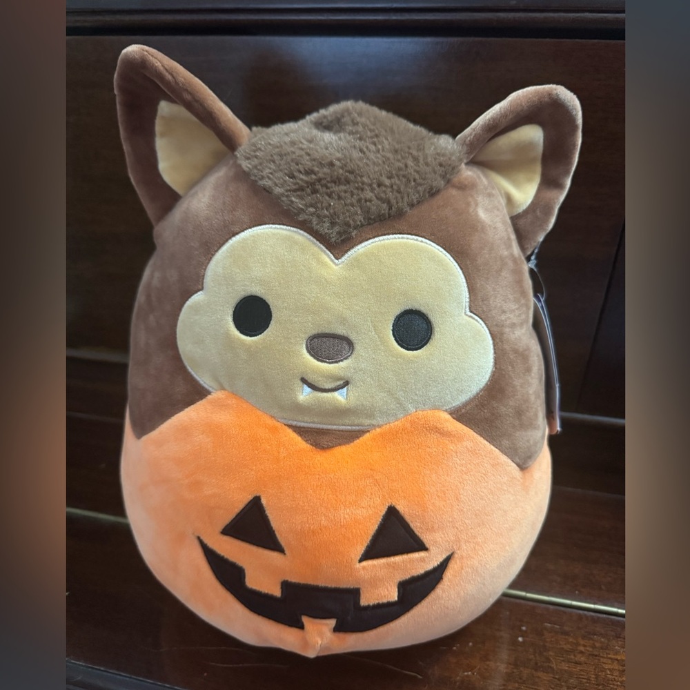 Wade 12’’ Squishmallow 2021 Halloween Pumpkin Werewolf NWT